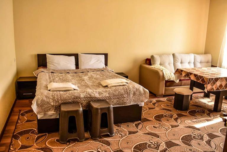 Напротив Спортивно-Концертного Комплекса Apartment Yerevan Ngoại thất bức ảnh